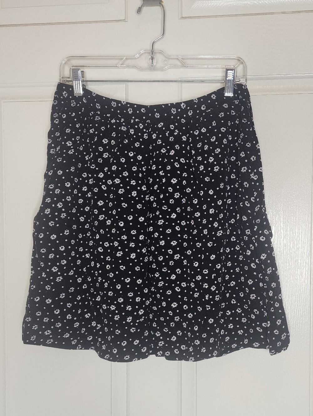 Garnet Hill Black White Ditsy Floral A-Line Skirt Pockets Size 8